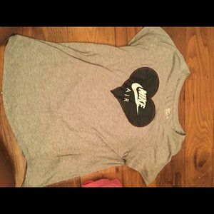 Nike shirt gray